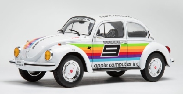 421186439 VW Beetle 1303 K3 Tribute Apple 1:18